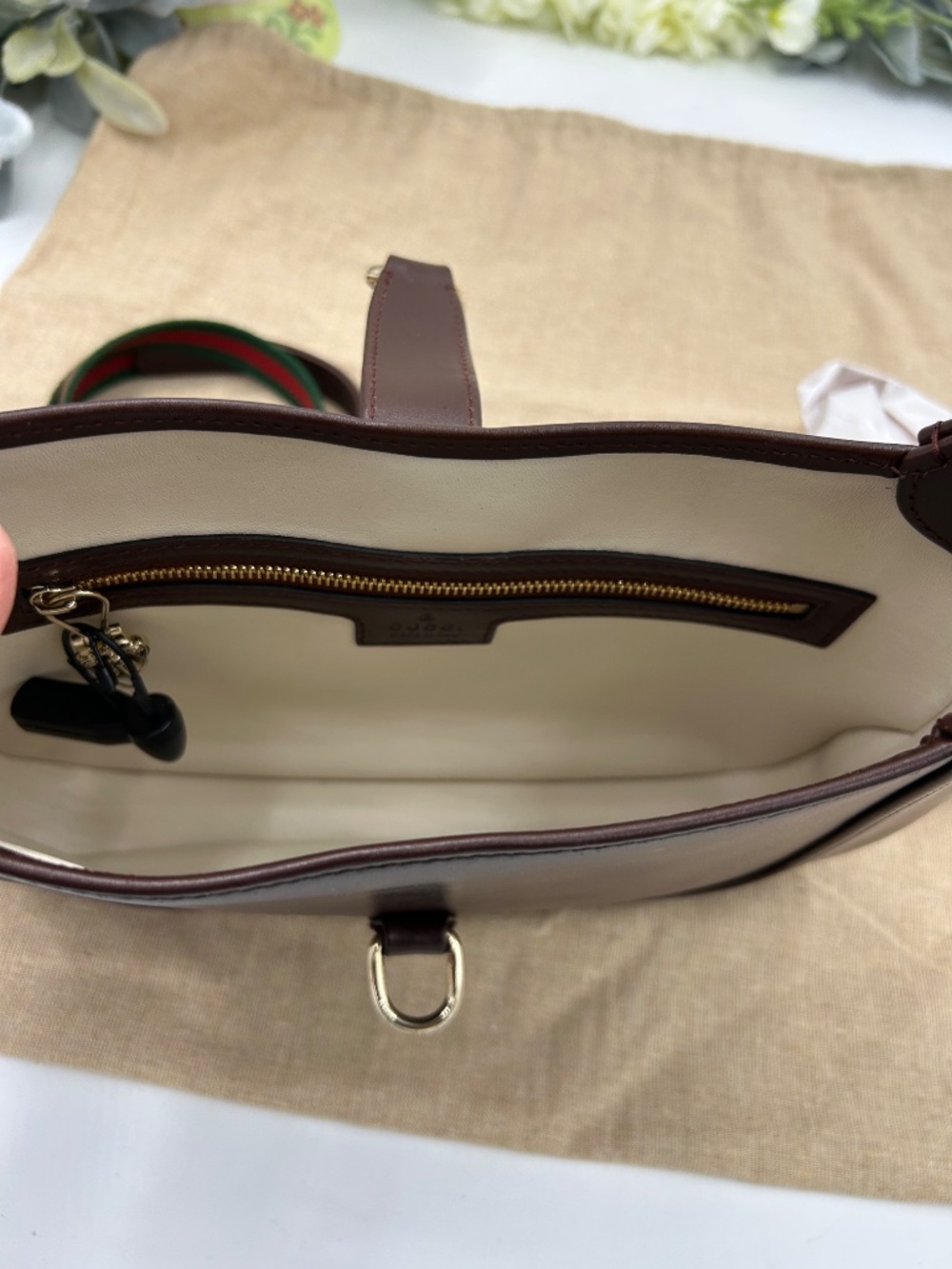 **************Women’s Gucci Jackie 1961 Shoulder Bag. Expertly crafted in Italy. - Picture 9 of 14